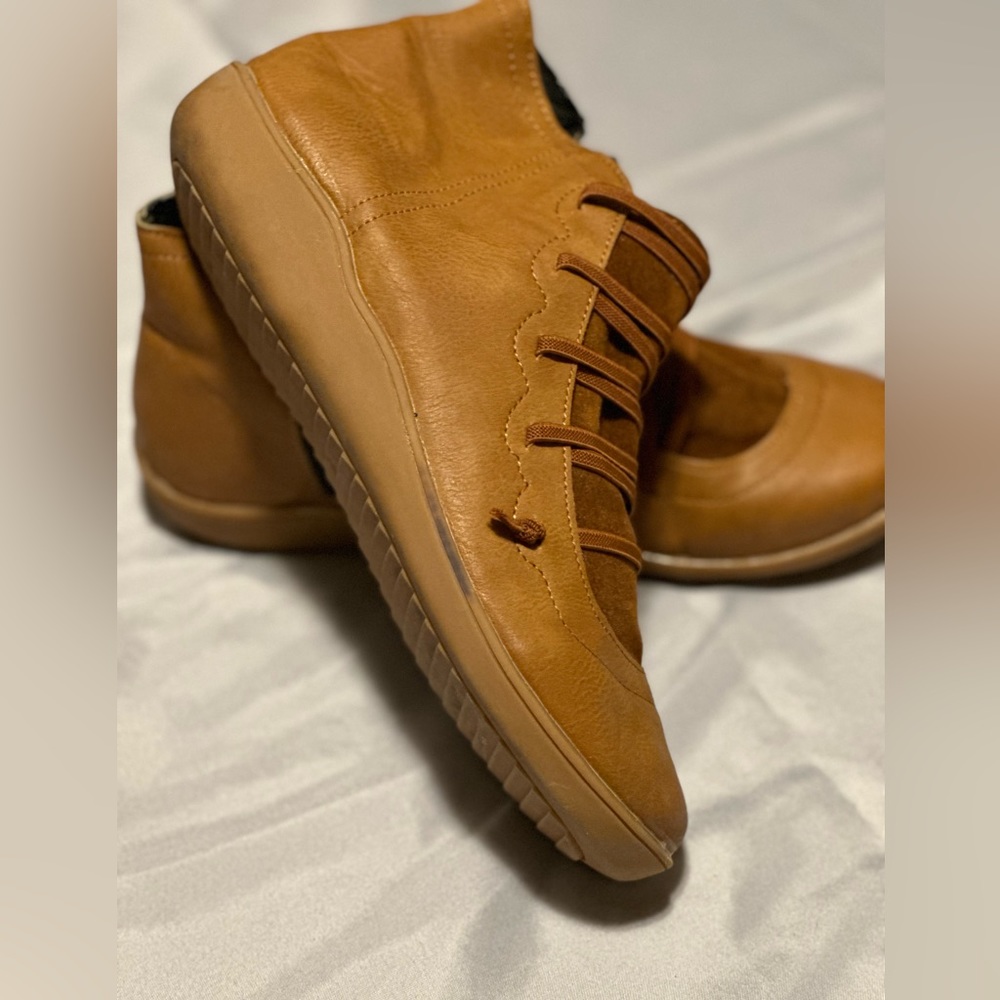 Brown ankle boot